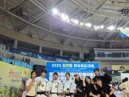 고창군청 여자유도부, 2025 김천컵전국유도선수권대회 메달 휩쓸어 기사 이미지