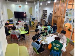 '방학 중에도 든든하게' 익산시 촘촘한 급식망 가동 기사 이미지